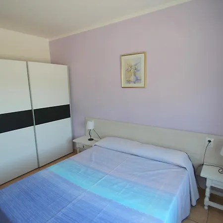 Casa Rosales 3 *