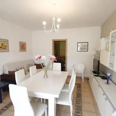 Διαμέρισμα Casa Rosales 3