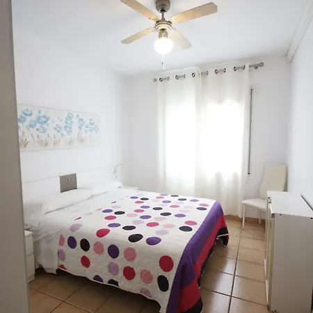 Casa Rosales 3 * Cambrils