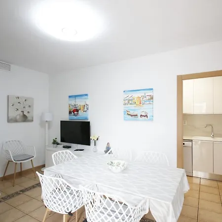 Casa Rosales 3 *