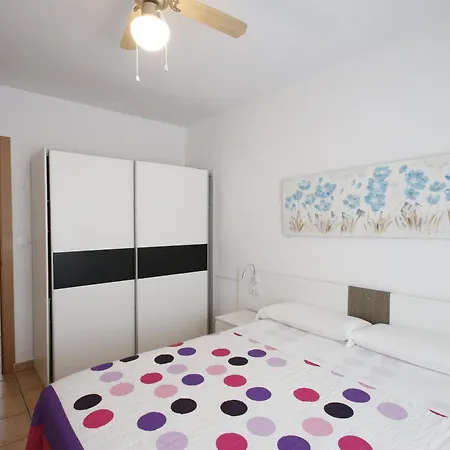 Casa Rosales 3 * Cambrils