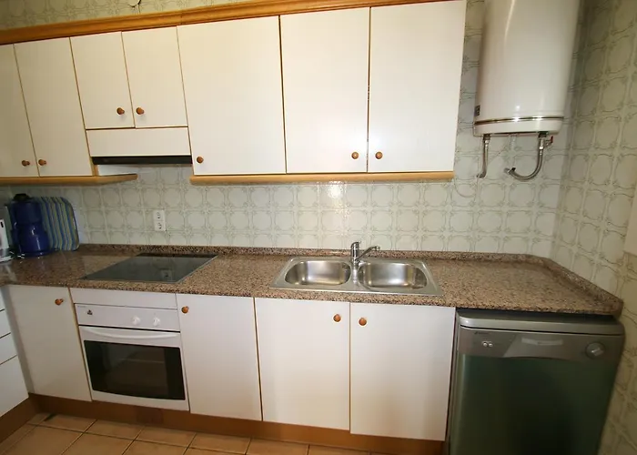 Casa Rosales 3 *